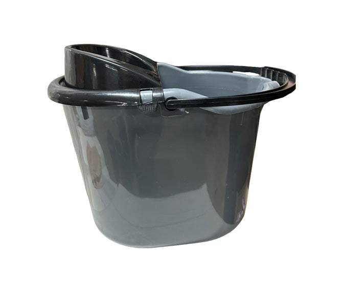 Ведро для уборки объемом 17 л